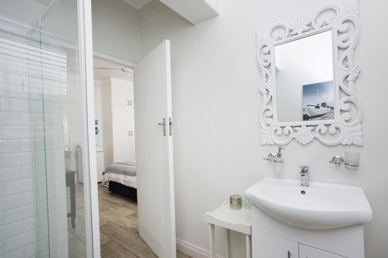 Ocean Hideaway Bed And Breakfast Amanzimtoti Extérieur photo
